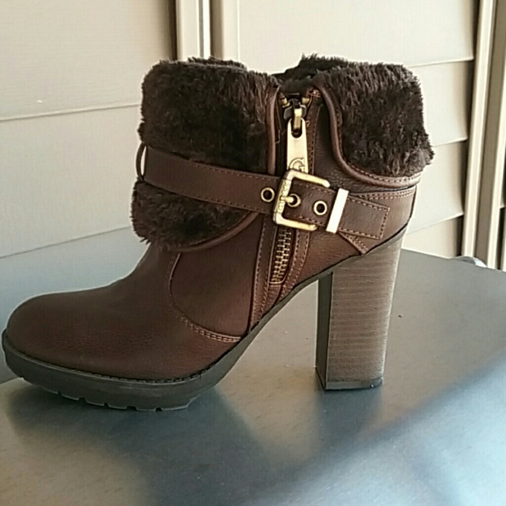 Boots - Picture 2 of 4